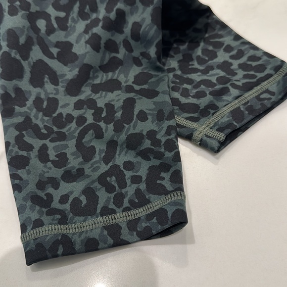 GAP ELIPSE 2pc 🐆💚🖤 - Picture 11 of 13